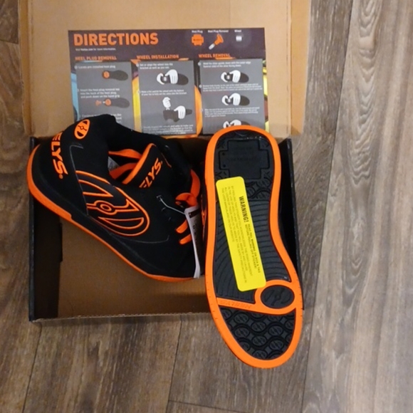 Shoes - Picture 3 of 3